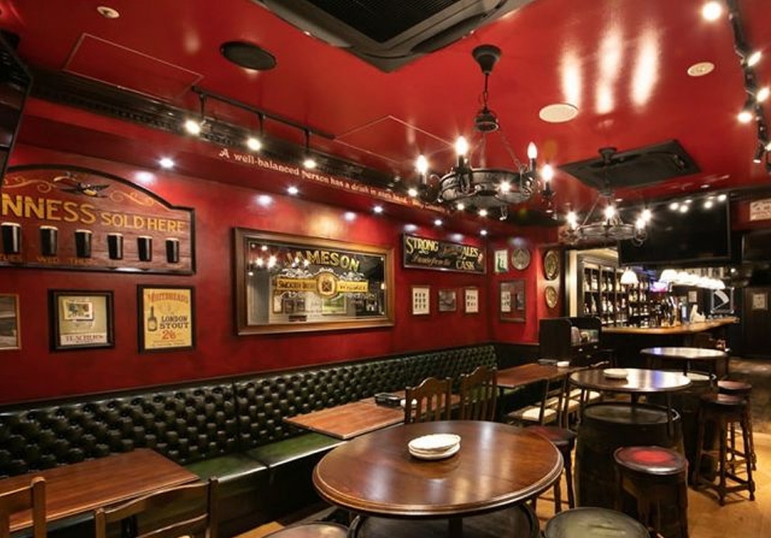 【ランチ 100円割引クーポン】変なホテル東京 赤坂　アイリッシュパブ　クラック